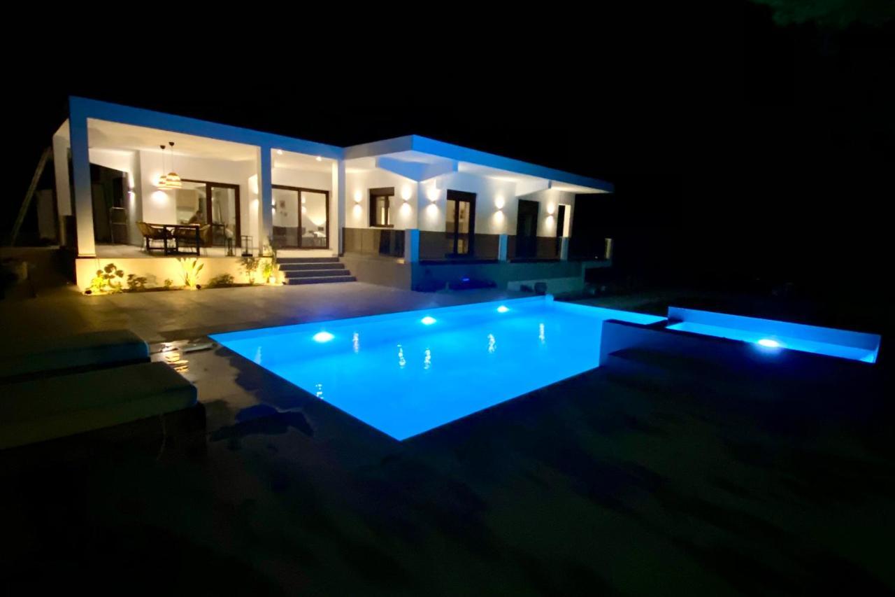 Luxury Villa Anemone With Private Pool Παστίδα Εξωτερικό φωτογραφία